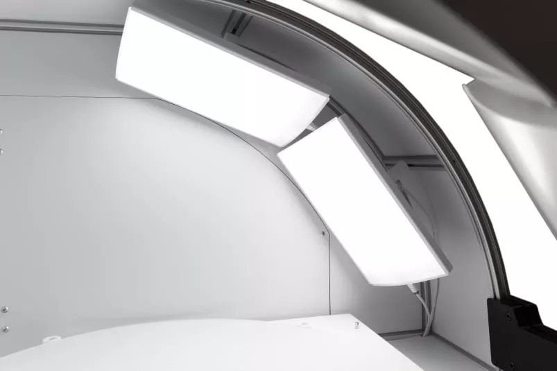Luzes LED potentes no Alphashot 360