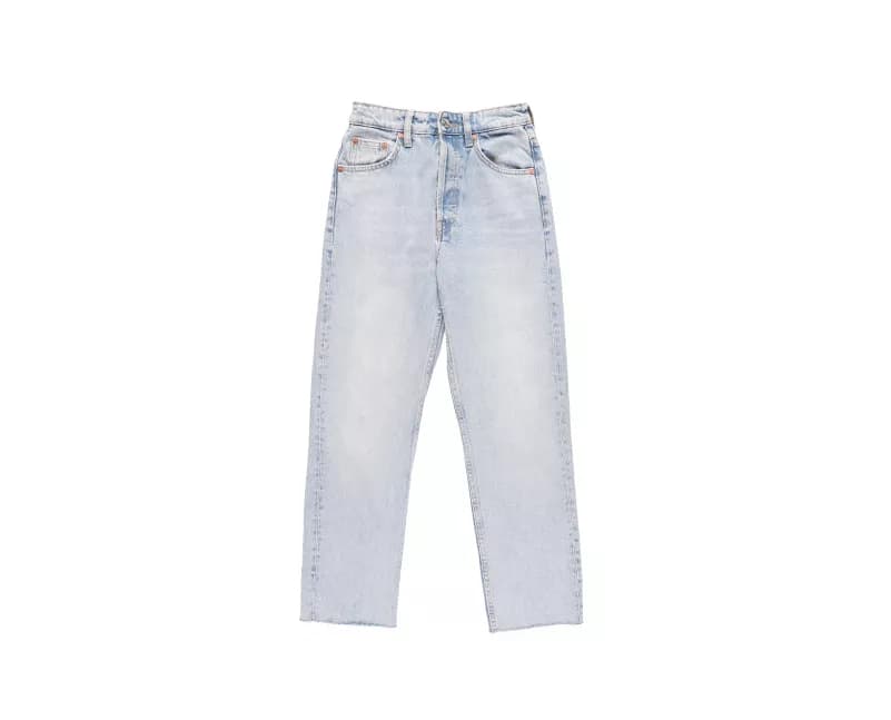 Packshot flat lay de jeans